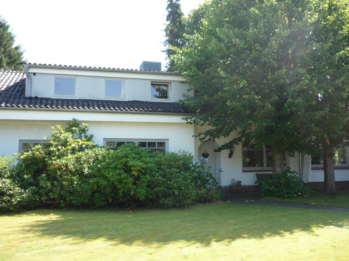 Eggers - Gemuetliche Ferienwohnung Im Erdgeschoss Wallsbull Exterior foto