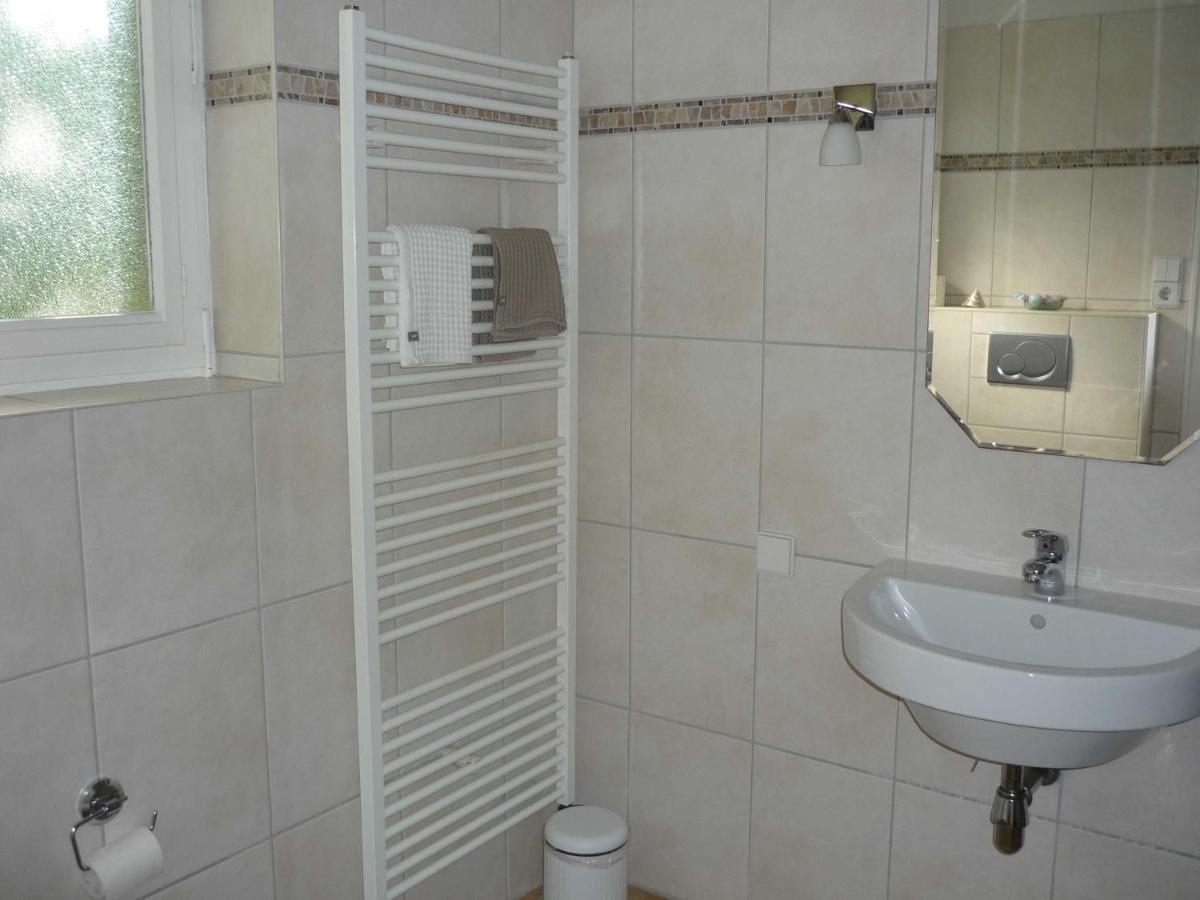 Eggers - Gemuetliche Ferienwohnung Im Erdgeschoss Wallsbull Exterior foto
